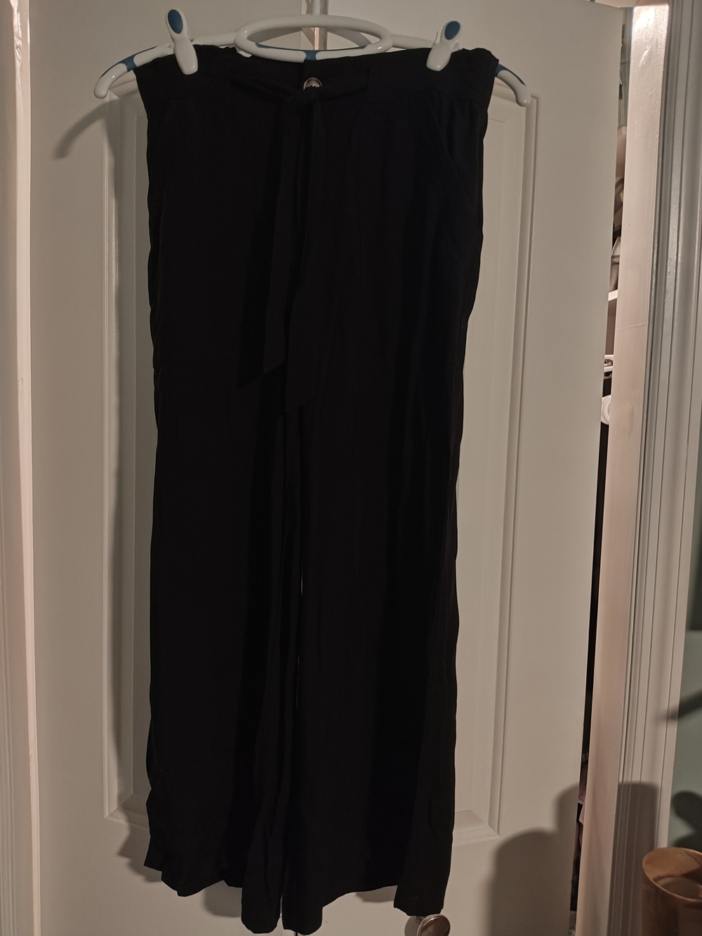 Democracy Black Cropped Wide-Leg Pants